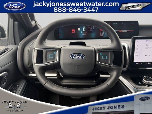 New 2027 Ford Expedition Max Platinum w/ Stealth Appearance Package RWD image 11