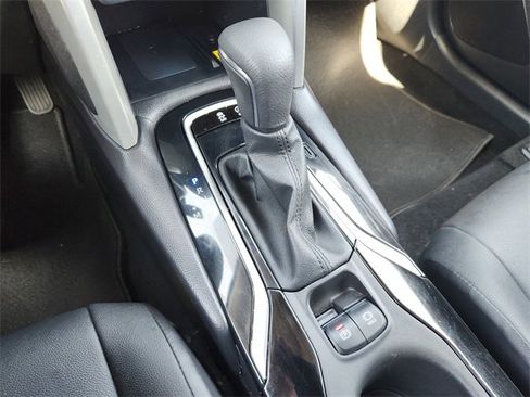 Certified 2022 Toyota Corolla Cross XLE w/ Convenience Package image 16