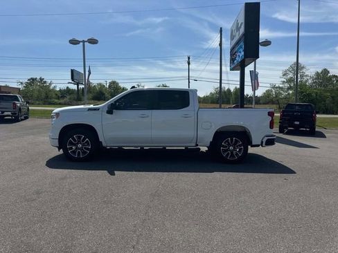Used 2023 Chevrolet Silverado 1500 RST w/ Z71 Off-Road Package AWD/4WD image 7