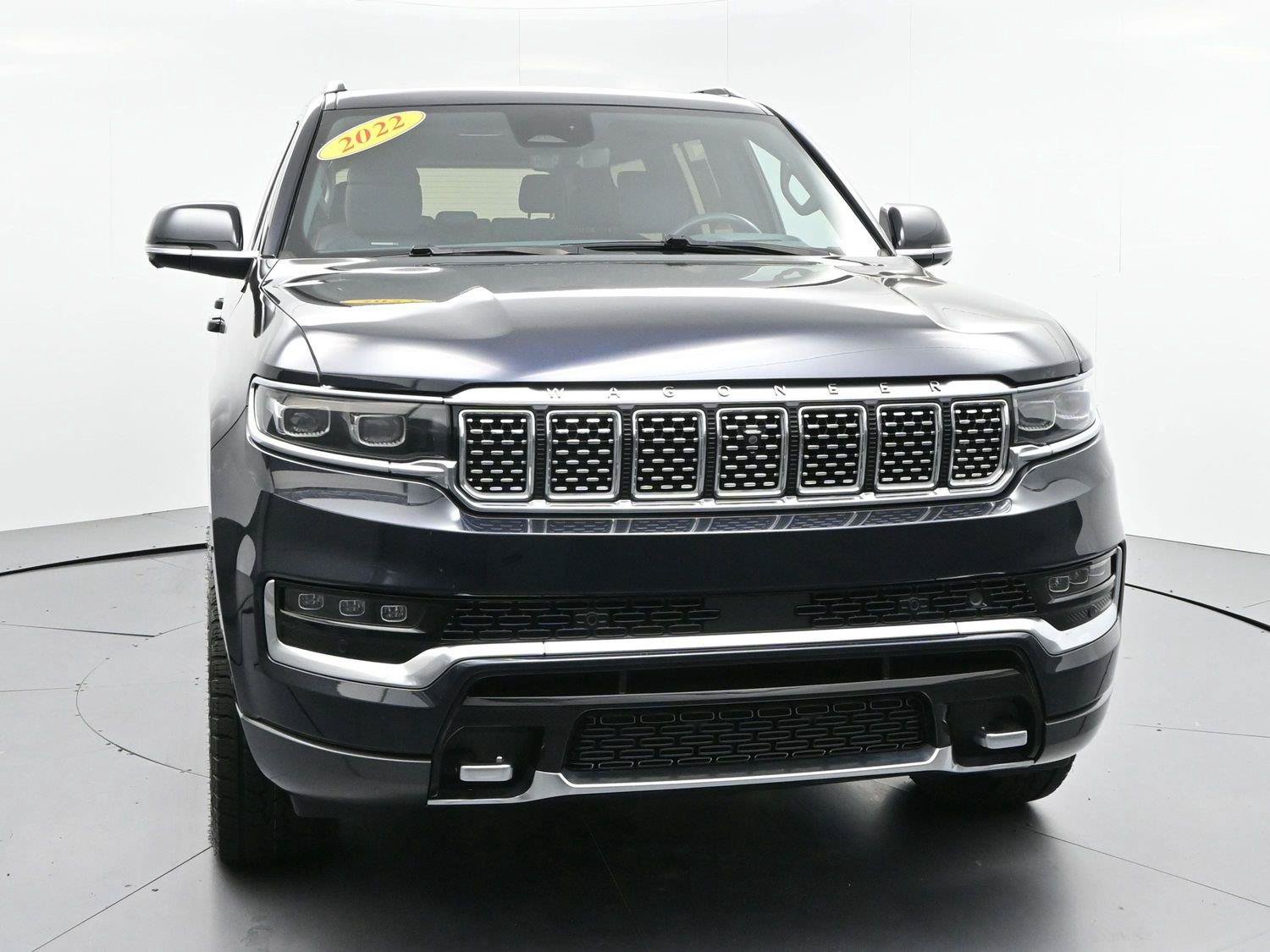 Used 2022 Jeep Grand Wagoneer Series III w/ HD Trailer Tow Package AWD/4WD image 2