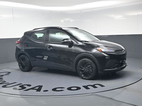 New 2027 Chevrolet Bolt RS FWD image 2