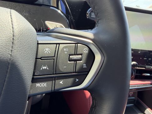 Used 2025 Lexus NX 250 FWD w/ Towing Package (2000 Lbs) image 28