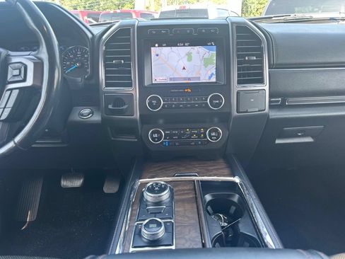 Used 2019 Ford Expedition Platinum AWD/4WD image 19