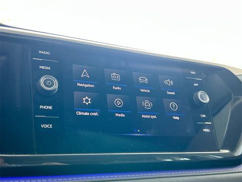 Used 2022 Volkswagen Taos SEL image 22