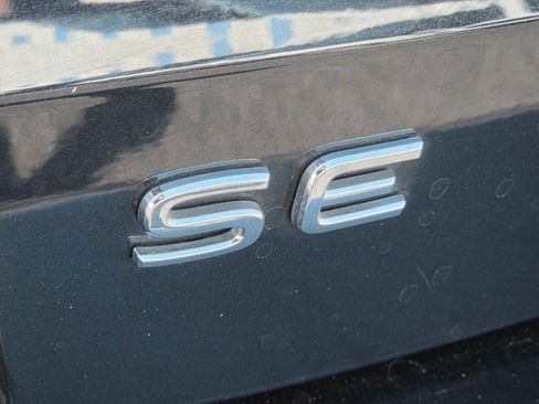 Used 2022 Volkswagen Taos SE image 12