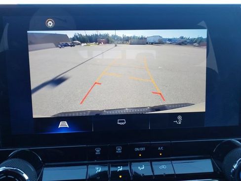 Used 2023 Chevrolet Colorado Trail Boss w/ Safety Package AWD/4WD image 16