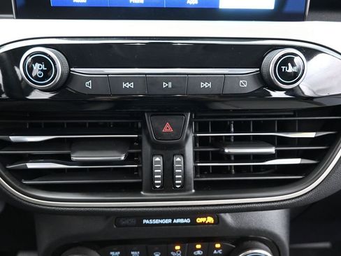 Used 2022 Ford Escape SE w/ Convenience Package image 31