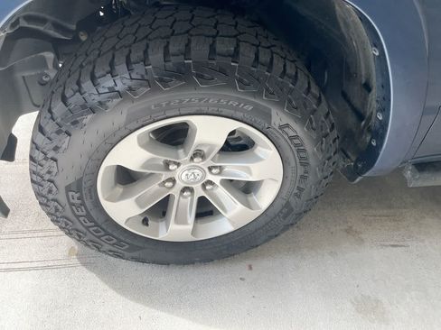 Used 2022 RAM 1500 Laramie AWD/4WD image 10