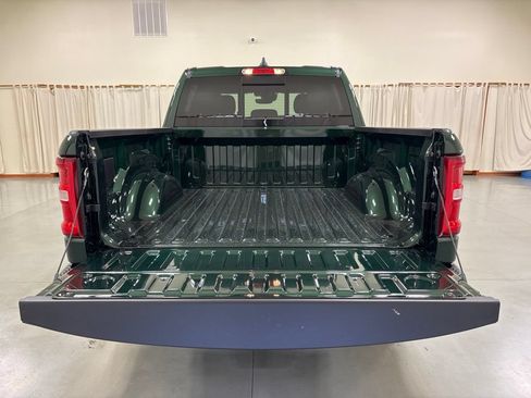 New 2026 RAM 1500 Big Horn AWD/4WD image 9