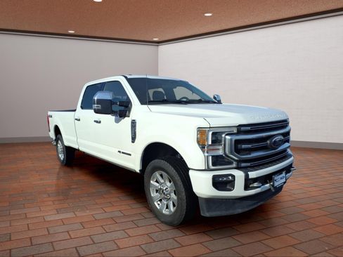Used 2022 Ford F350 Platinum image 2