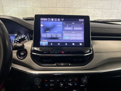 Used 2022 Jeep Compass Limited image 23