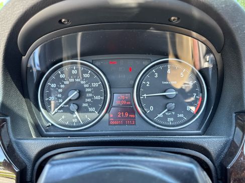 Used 2013 BMW 335i Convertible RWD image 13