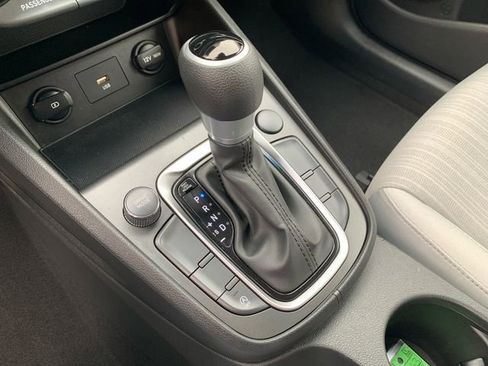 Used 2023 Hyundai Kona SEL image 29