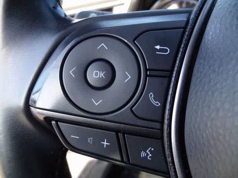 Used 2024 Toyota Camry SE image 16