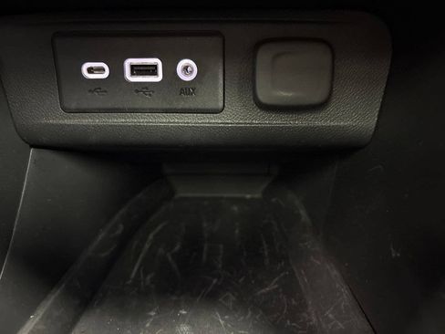 Certified 2023 Buick Encore GX Essence w/ Experience Buick Package FWD image 35