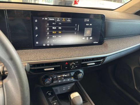 Used 2026 Nissan Kicks SV w/ Cold Weather Package FWD image 16