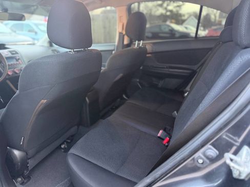 Used 2013 Subaru Impreza 2.0i Premium w/ All-Weather Pkg image 10