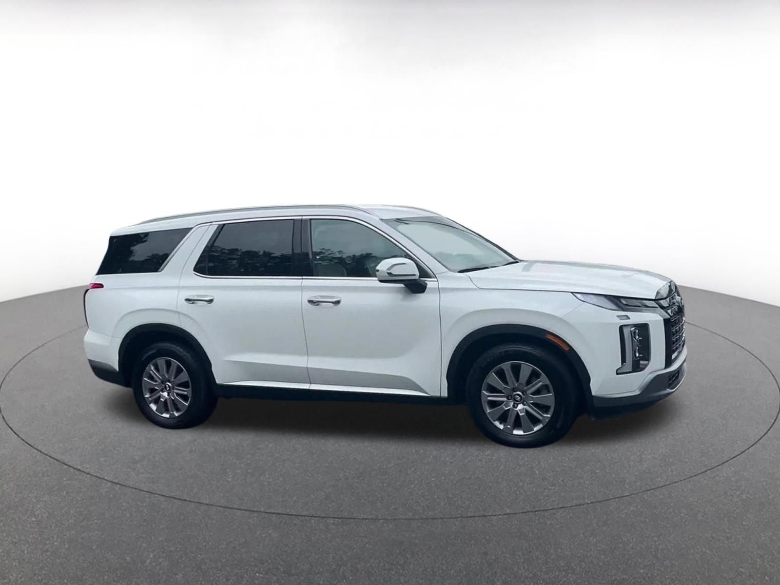 Used 2025 Hyundai Palisade SEL AWD/4WD image 2