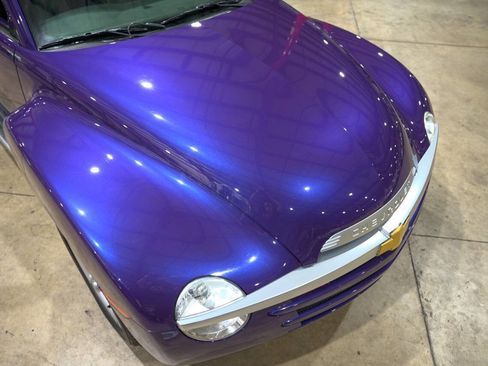 Used 2004 Chevrolet SSR image 30