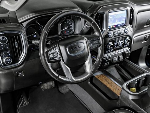 Used 2022 GMC Sierra 3500 Denali w/ Denali Ultimate Package AWD/4WD image 16