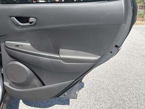 Used 2023 Hyundai Kona SEL w/ Cargo Package AWD/4WD image 19