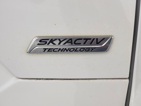 Used 2018 MAZDA CX-5 Touring image 11