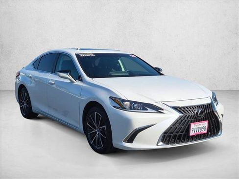 Used 2025 Lexus ES 300h w/ Premium Package FWD image 3