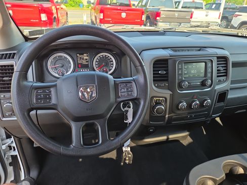 Certified 2020 RAM 1500 Tradesman w/ Popular Equipment Group RWD image 38