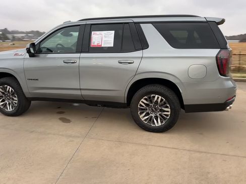 Used 2025 Chevrolet Tahoe Z71 image 6