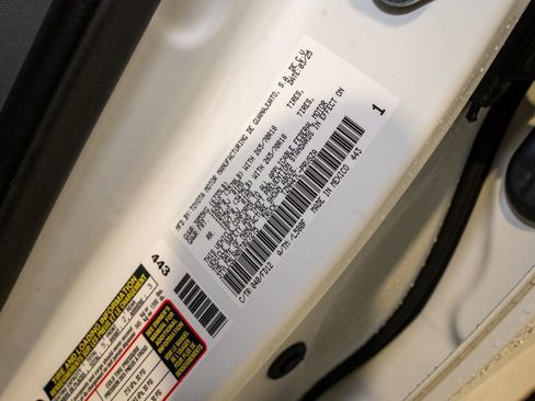 Used 2025 Toyota Tacoma TRD Off-Road image 20