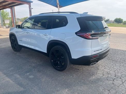 Used 2025 GMC Acadia Elevation w/ Elevation Premium Package AWD/4WD image 6
