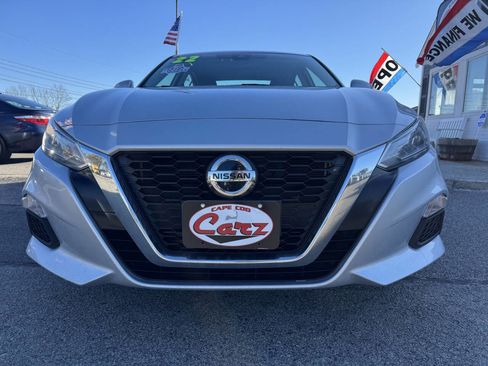 Used 2022 Nissan Altima 2.5 SV image 2