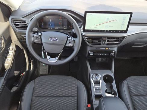 New 2025 Ford Escape SE image 10