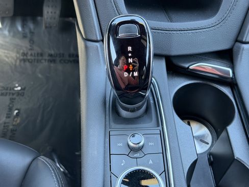 Certified 2025 Cadillac XT5 Premium Luxury image 26