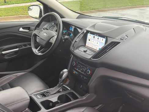 Used 2019 Ford Escape SEL AWD/4WD image 25