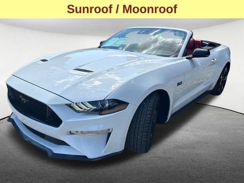 Used 2022 Ford Mustang GT Premium w/ Equipment Group 401A RWD image 5