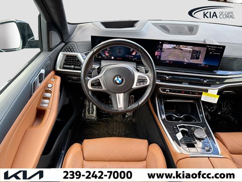 Used 2023 BMW X7 xDrive40i w/ M Sport Package image 18