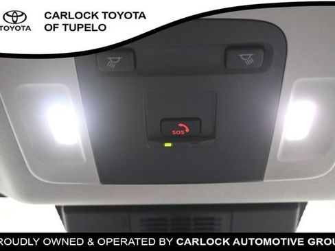 Used 2025 Toyota Camry SE FWD image 34