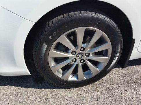 Used 2017 Toyota Camry XLE FWD image 20