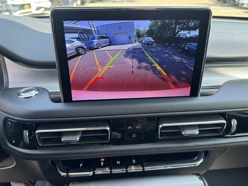 Used 2023 Lincoln Aviator AWD w/ Elements Package image 20