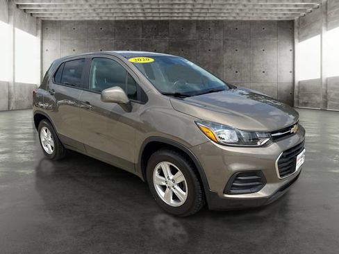 Used 2020 Chevrolet Trax LS w/ Tint and Cruise Package FWD image 3