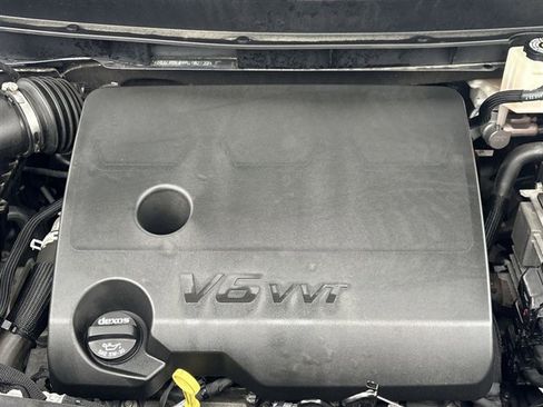 Certified 2023 Buick Enclave Essence w/ LPO, Floor Liner Package image 28