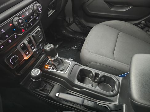 Used 2023 Jeep Wrangler Sport S image 22