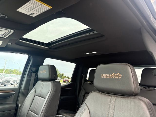 Certified 2022 Chevrolet Silverado 1500 High Country w/ Z71 Off-Road Package AWD/4WD image 30