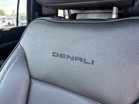 Used 2026 GMC Yukon XL Denali w/ Denali Reserve Package AWD/4WD image 25