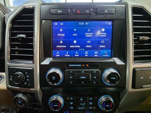 Used 2020 Ford F150 Lariat w/ Equipment Group 502A Luxury AWD/4WD image 35