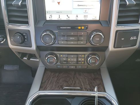 Used 2019 Ford F250 Lariat w/ Lariat Ultimate Package image 39