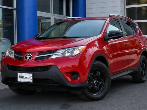 Used 2013 Toyota RAV4 LE AWD/4WD image 1