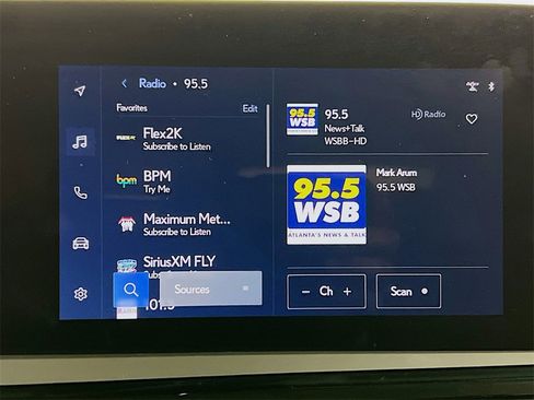 Used 2023 Lexus ES 350 image 13