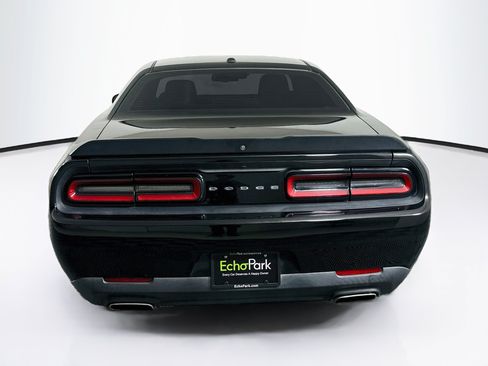 Used 2018 Dodge Challenger SXT w/ Blacktop Package RWD image 7